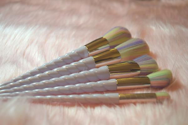 UnicHorn™ Makeup Brushes - 5 Piece Set